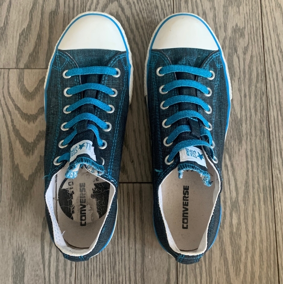 Beautiful Blue Converse 💙 - Picture 8 of 8